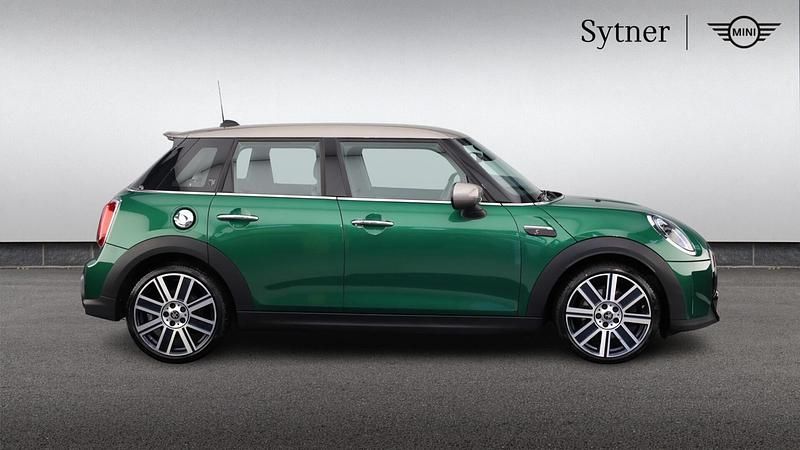 Used Mini Cooper S Exclusive 176 HP (129 kW) 2023 Green Hatchback