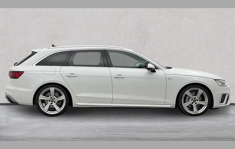 Used Audi A4 S-Line 204 HP (150 kW) 2024 White Estate