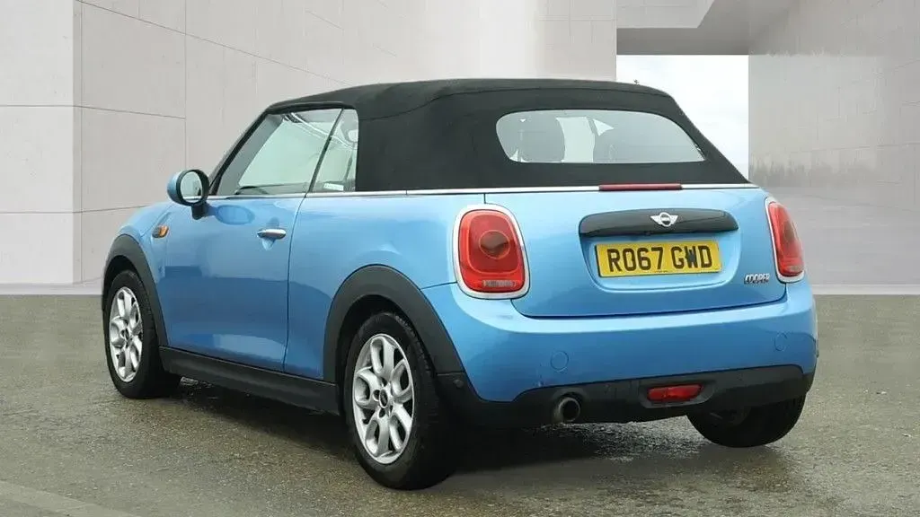 Usado Mini Cooper Cabriolet 136 CV (100 kW) 2017 Azul Descapotable