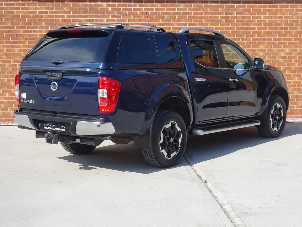 Begagnad Nissan Navara Tekna 190 HK (139 kW) 2021 Blå Pickup