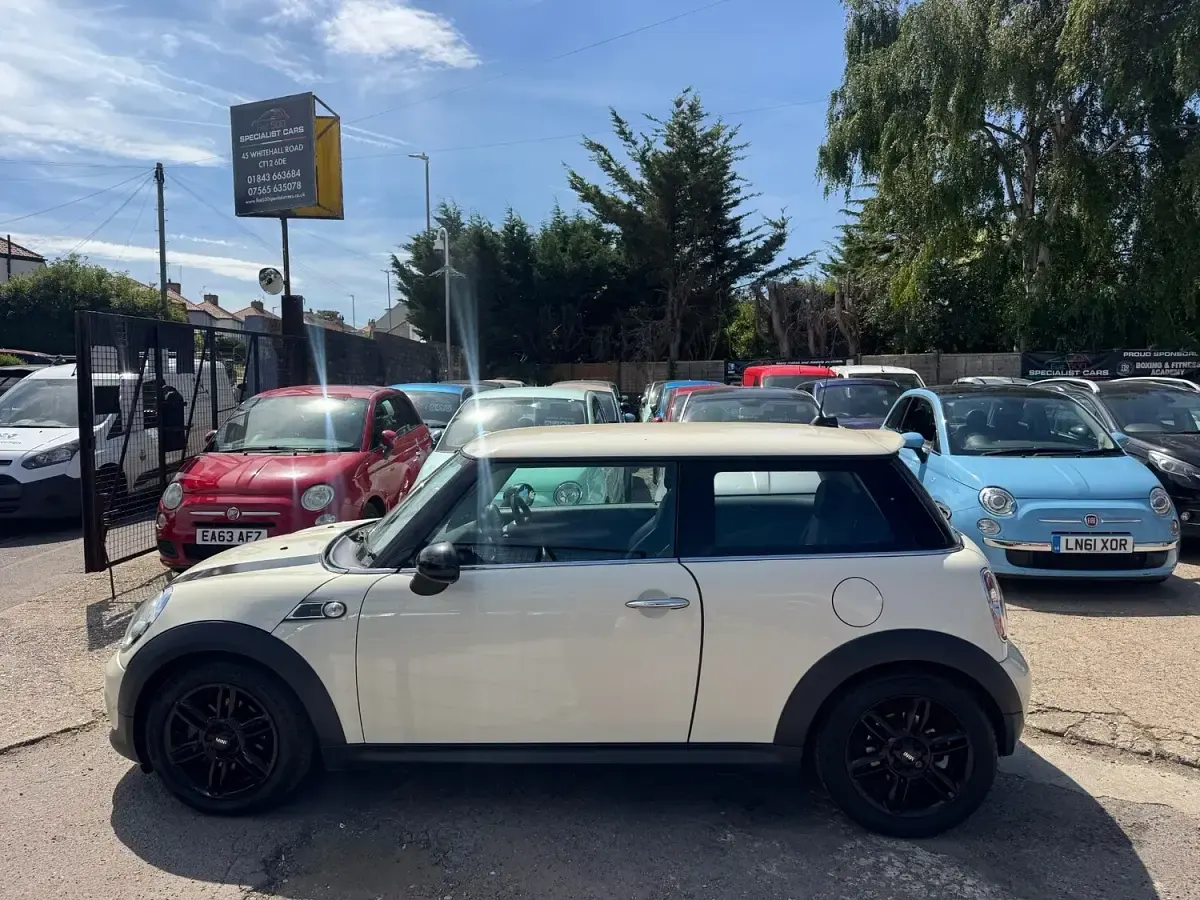 Used Mini ONE Hatch 2013 White Hatchback