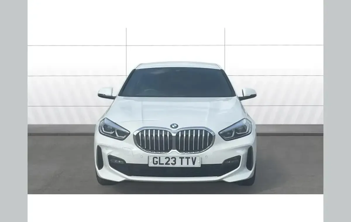 Used BMW 118 M Sport 136 HP (100 kW) 2023 White Hatchback