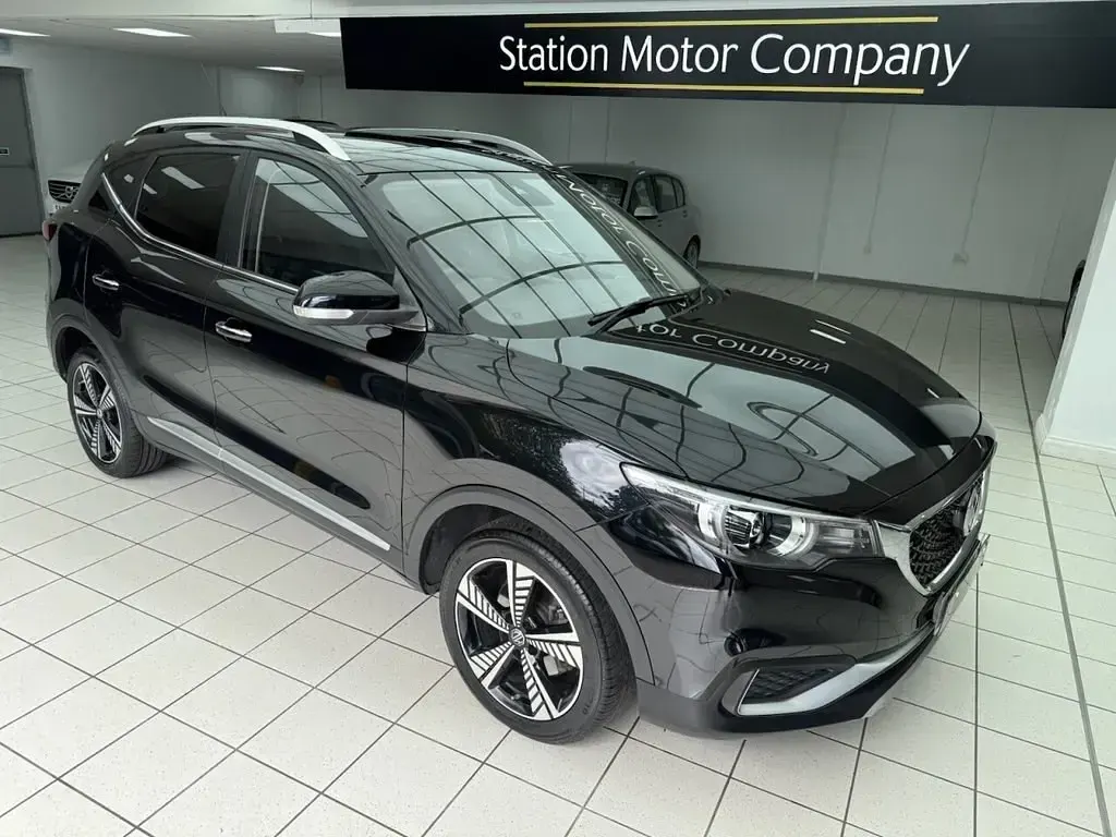 Usado MG ZS Exclusive 105 kW (143 CV) 2021 Negro SUV