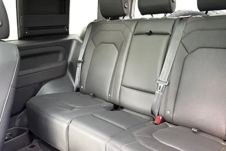 New Land Rover Defender SE Dynamic 2026 Grey SUV