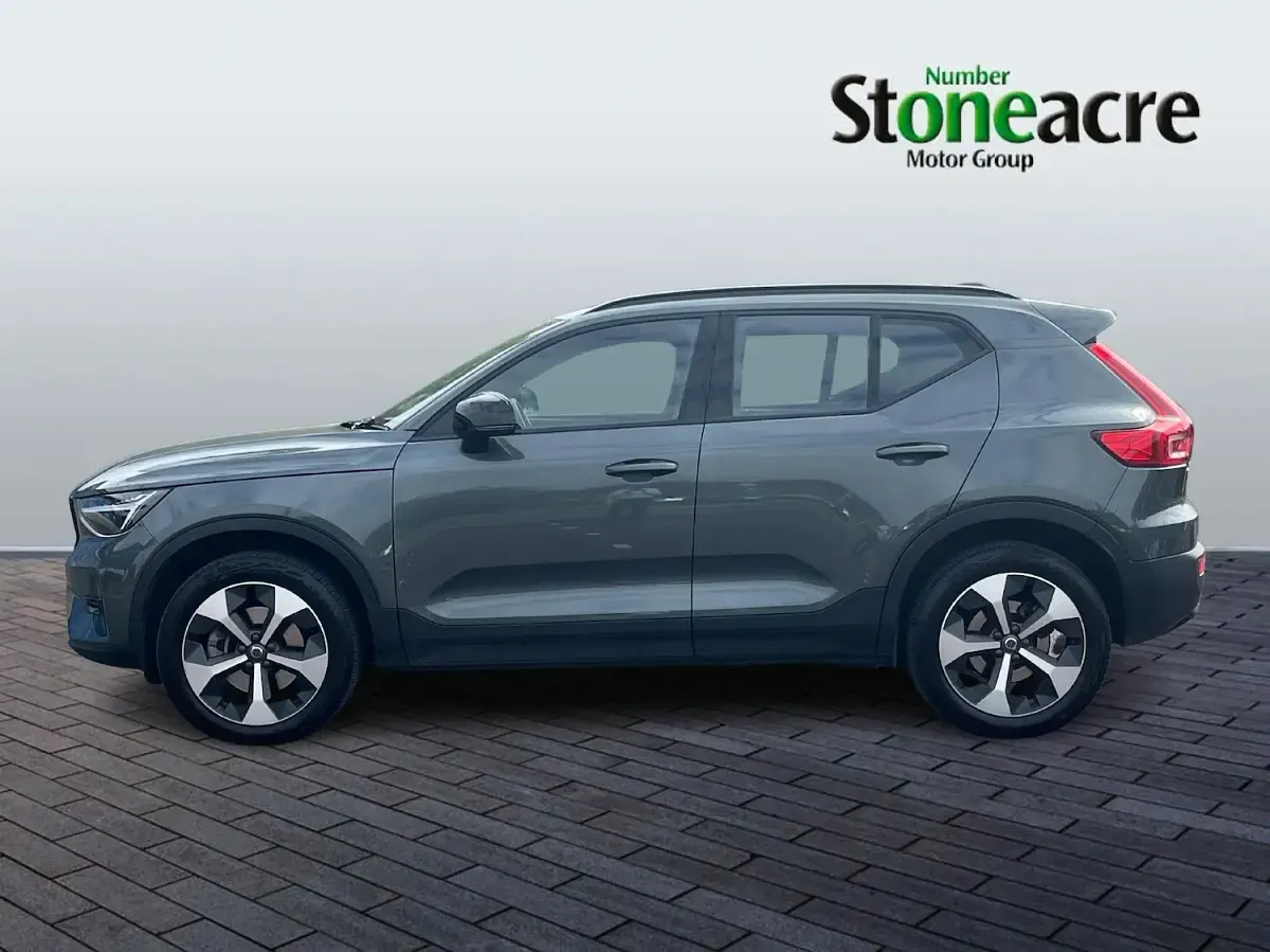 Used Volvo XC40 Plus 163 HP (119 kW) 2025 Green SUV