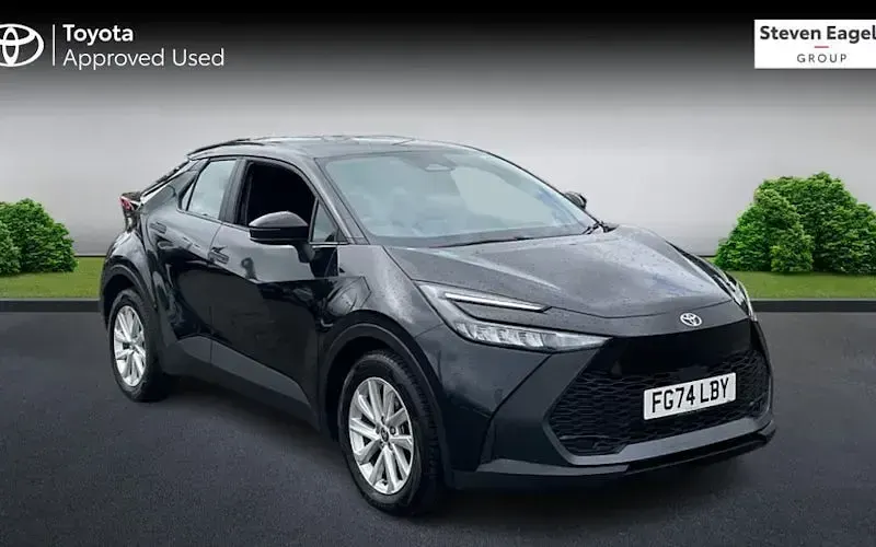 Used Toyota C-HR 140 HP (102 kW) 2026 SUV