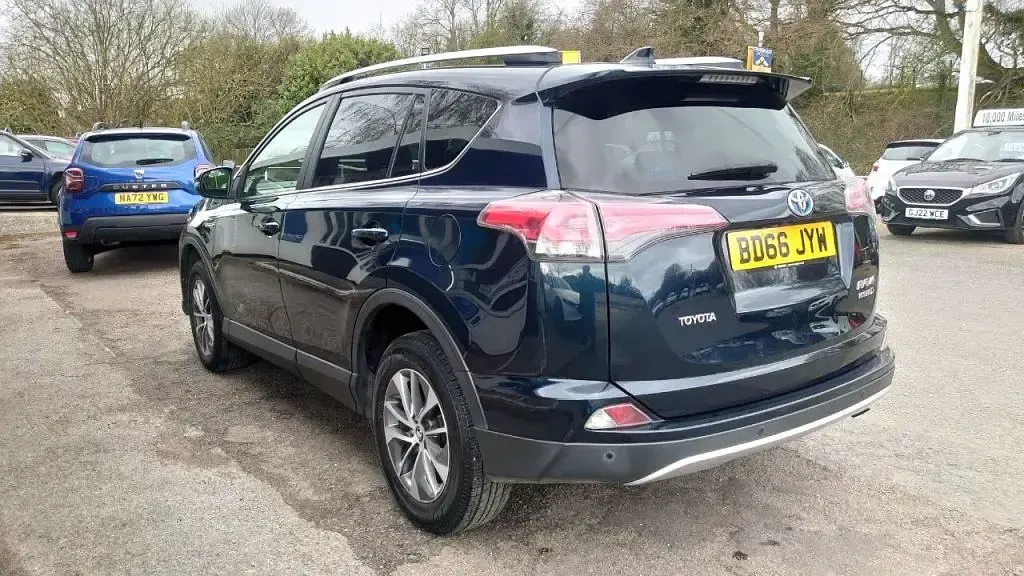 Used Toyota RAV4 Business Edition 197 HP (144 kW) 2017 Blue SUV