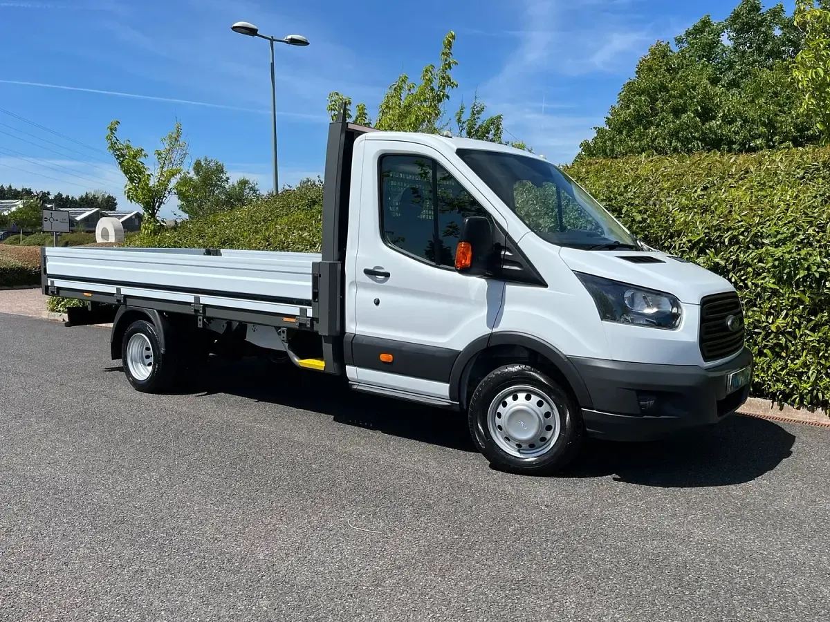 Used Ford Transit 130 HP (95 kW) 2018 White Cabriolet