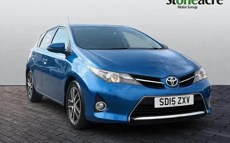 Used Toyota Auris Plus 101 HP (74 kW) 2014 Hatchback