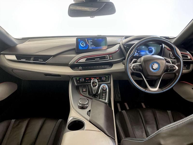 Used BMW i8 Comfort Edition 362 HP (266 kW) 2018 Grey Coupe