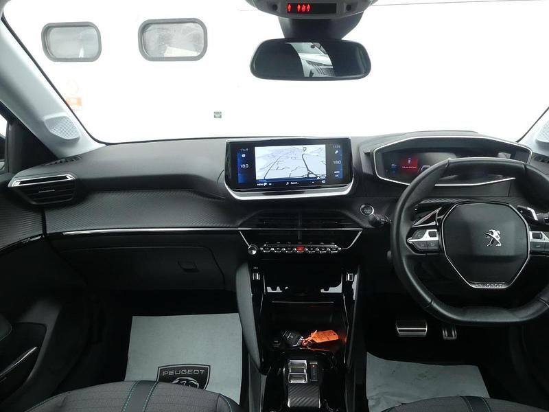 Used Peugeot 208 Allure+ 99 HP (72 kW) 2022 Blue Hatchback