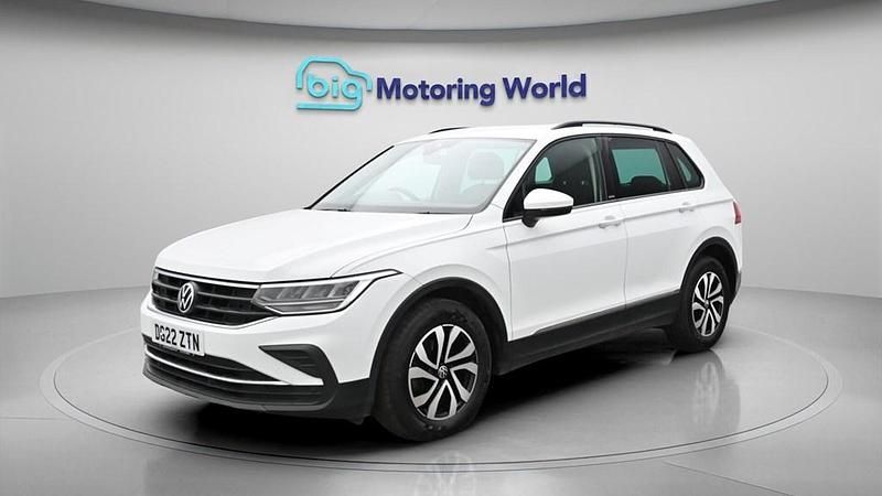 Used VW Tiguan Active 150 HP (110 kW) 2022 White SUV