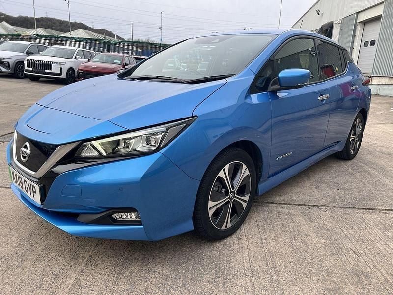 Used Nissan Leaf Tekna 108 kW (148 HP) 2019 Blue Hatchback