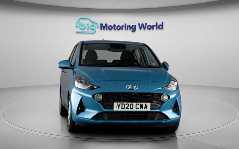 Used Hyundai i10 SE 67 HP (49 kW) 2023 Hatchback