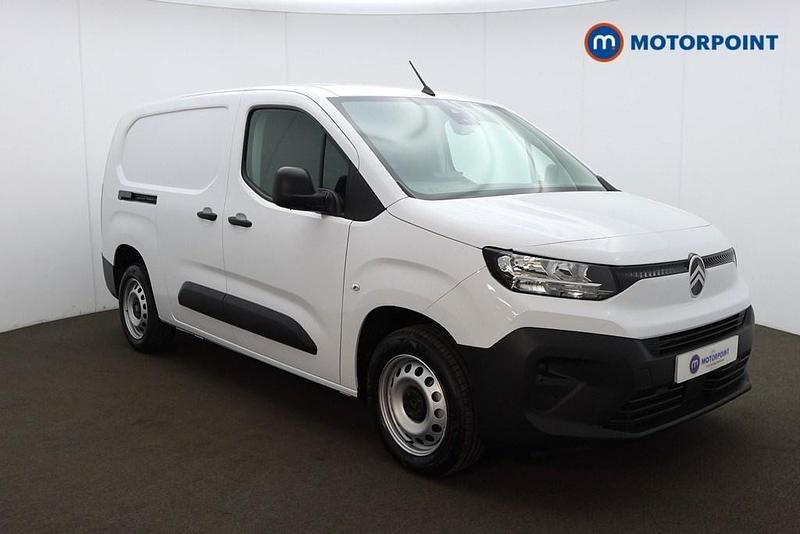 New Citroën Berlingo 100 HP (73 kW) 2026 White MPV