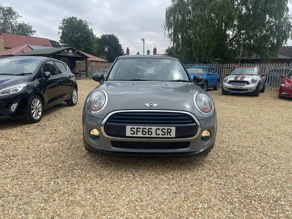Used Mini Cooper Hatch 136 HP (100 kW) 2017 Grey Hatchback