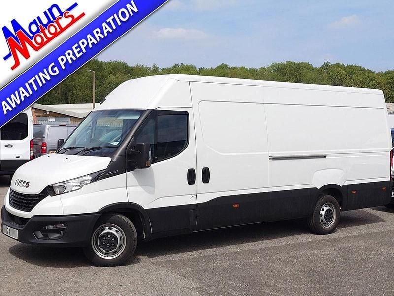 White Used 2024 Iveco Daily Van | £28,495 (A bit pricey) - Image 1/4