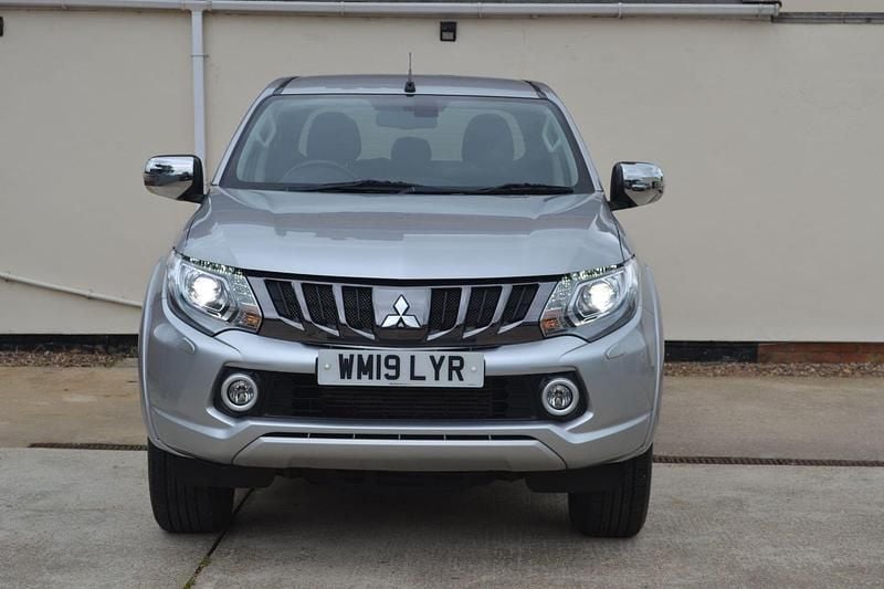 Used Mitsubishi L200 2019 Silver Pickup