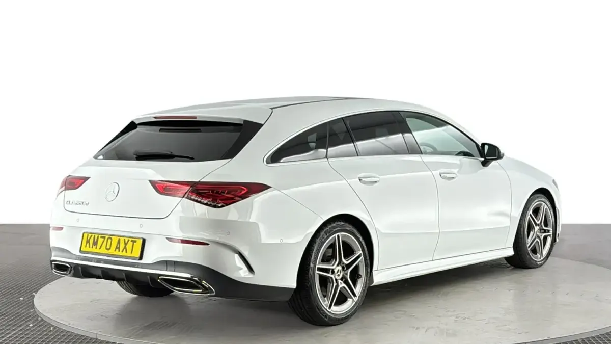 Used Mercedes CLA220 Shooting Brake AMG line 190 HP (139 kW) 2020 White Estate