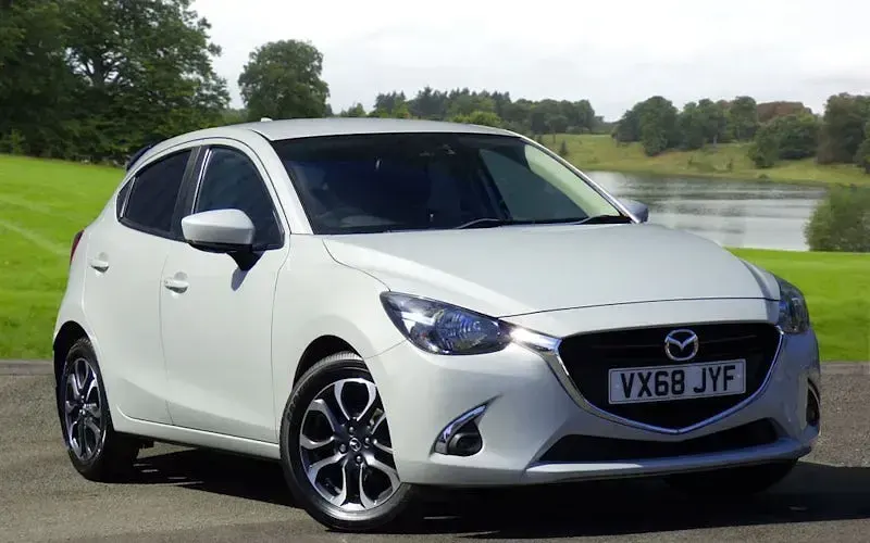 Used Mazda 2 Inclusive 90 HP (66 kW) 2018 Silver Hatchback