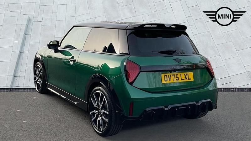 Used Mini Cooper S Hatch 201 HP (147 kW) 2025 Green Hatchback