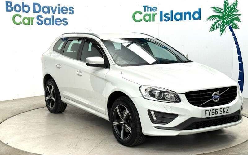 White Used 2016 Volvo XC60 R-Design SUV | £15,200 (Fair price) - Image 1/4