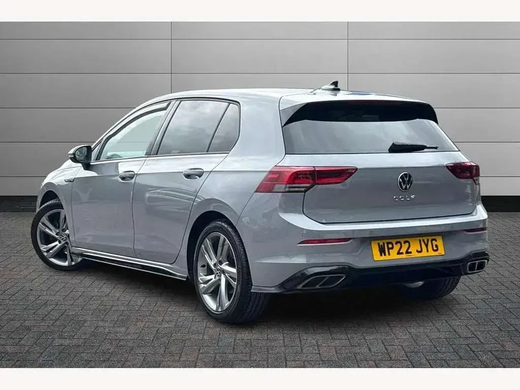 Used VW Golf VIII R-line 150 HP (110 kW) 2022 Moonstone grey Hatchback