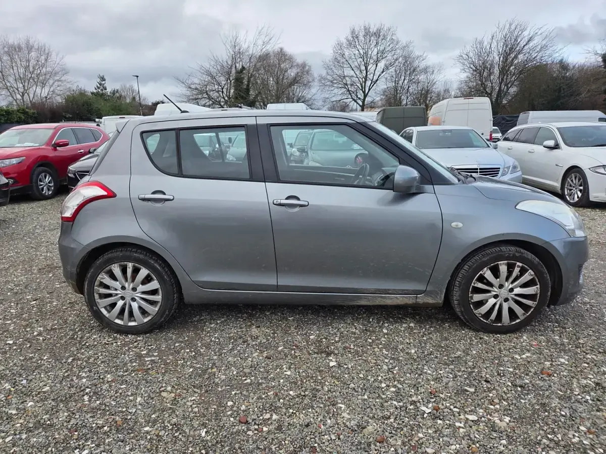 Używany Suzuki Swift SZ3 94 KM (69 kW) 2010 Szary Hatchback