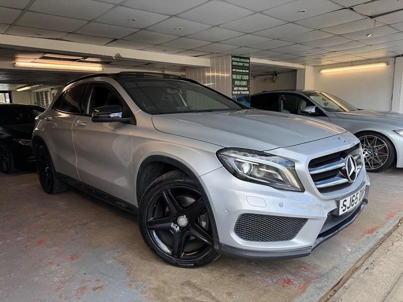 Silver Used 2015 Mercedes GLA220 AMG line SUV | £11,390 (Fair price) - Image 1/4