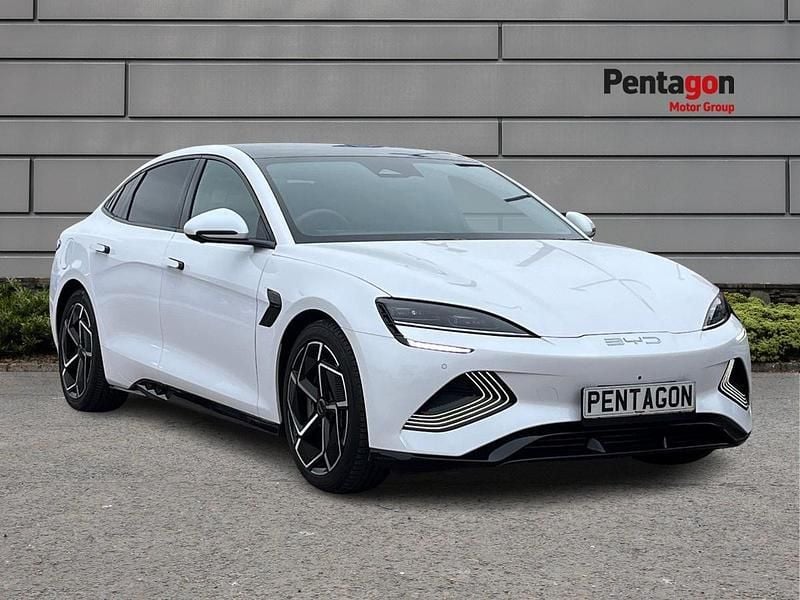 Polar white Used 2025 BYD Seal Sedan | £34,995 (Good price) - Image 1/4