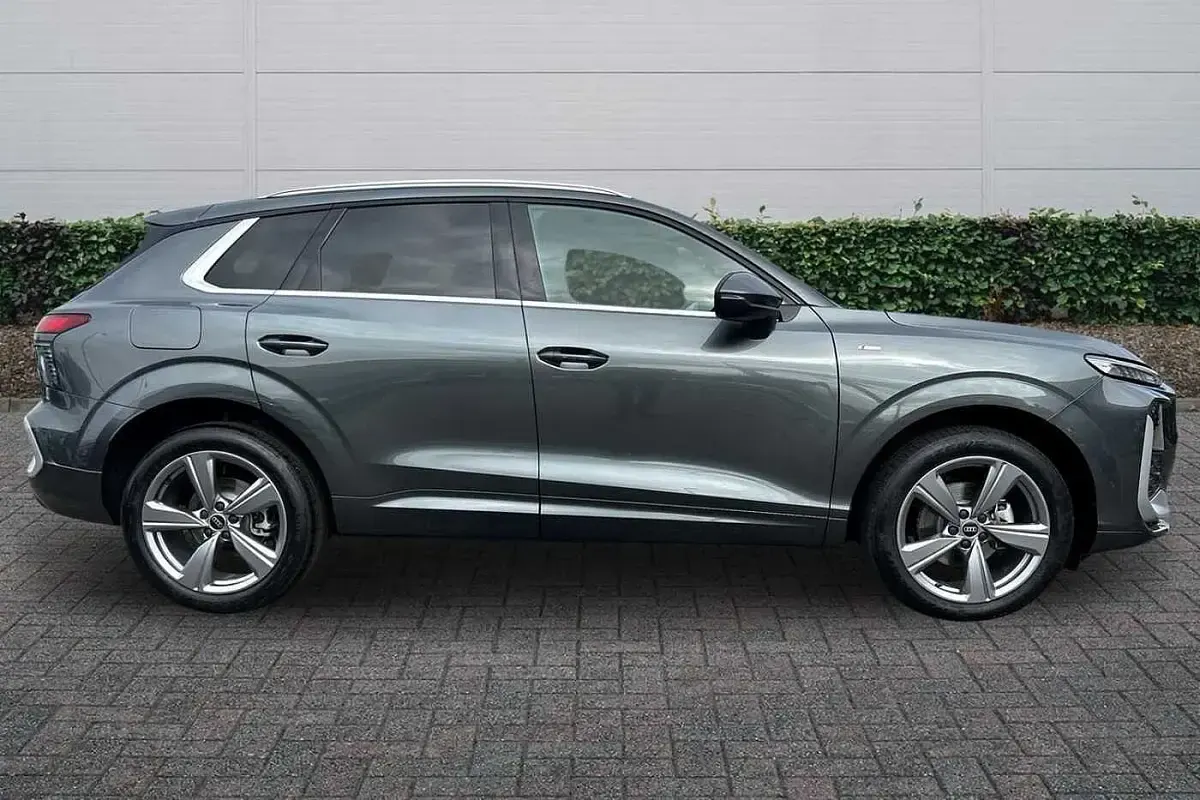 Used Audi Q3 S-Line 2026 Daytona grey, pearl effect SUV