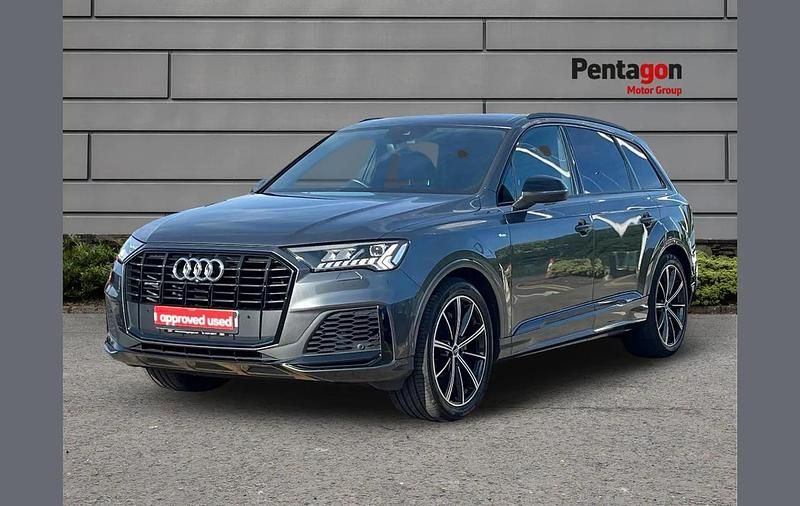 Used Audi Q7 Black Edition 228 HP (167 kW) 2019 Grey SUV
