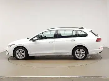 Used VW Golf VIII Life 110 HP (80 kW) 2023 White Estate