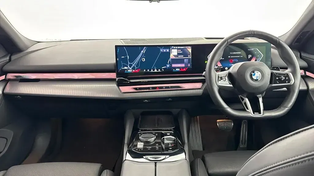 Gebraucht BMW 520 Comfort Edition 205 PS (150 kW) 2025 Schwarz Limousine