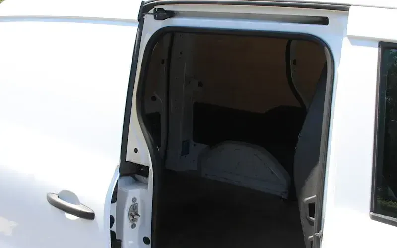 Used Renault Kangoo 95 HP (69 kW) 2023 White MPV