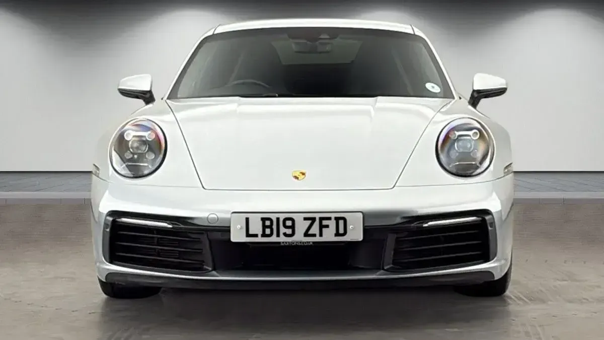 Used Porsche 911 Carrera S 450 HP (330 kW) 2019 Dolomite silver Coupe
