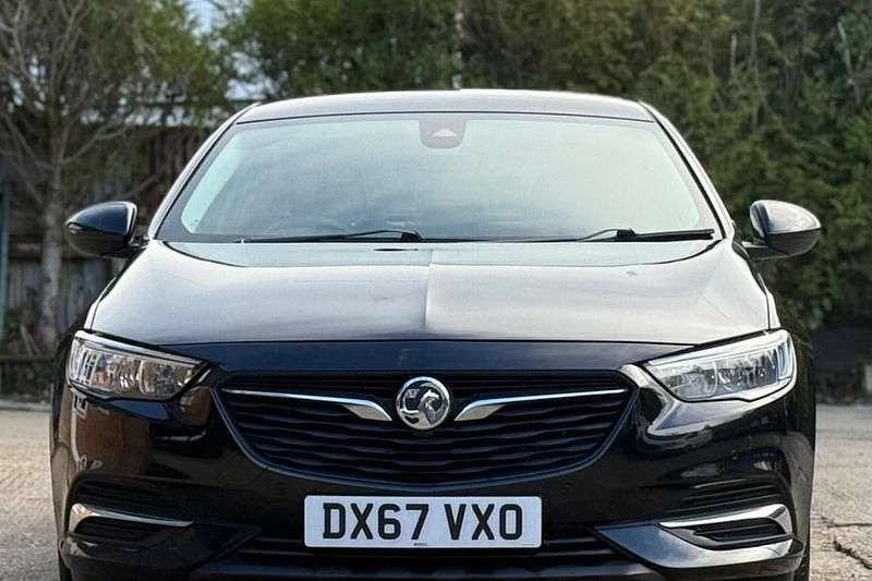 Used 2017 Vauxhall Insignia Design Edition | £6,790 (A bit pricey) - Image 1/1