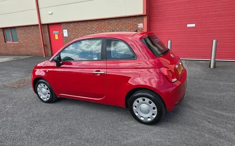 Usado Fiat 500 Pop 69 CV (50 kW) 2019 Rojo Utilitario