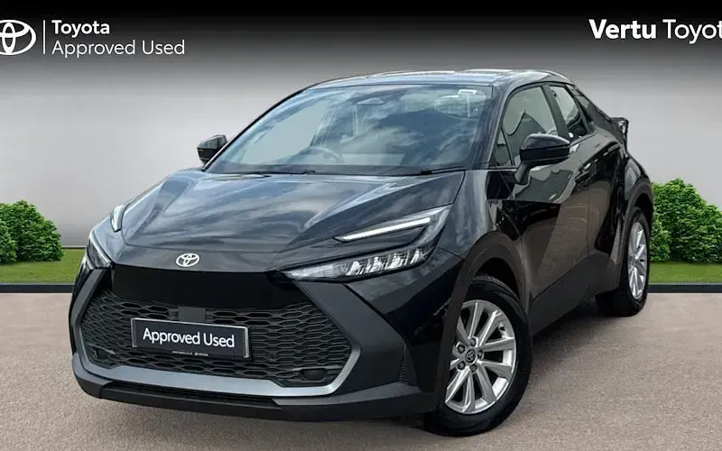 Used Toyota C-HR 140 HP (102 kW) 2026 SUV