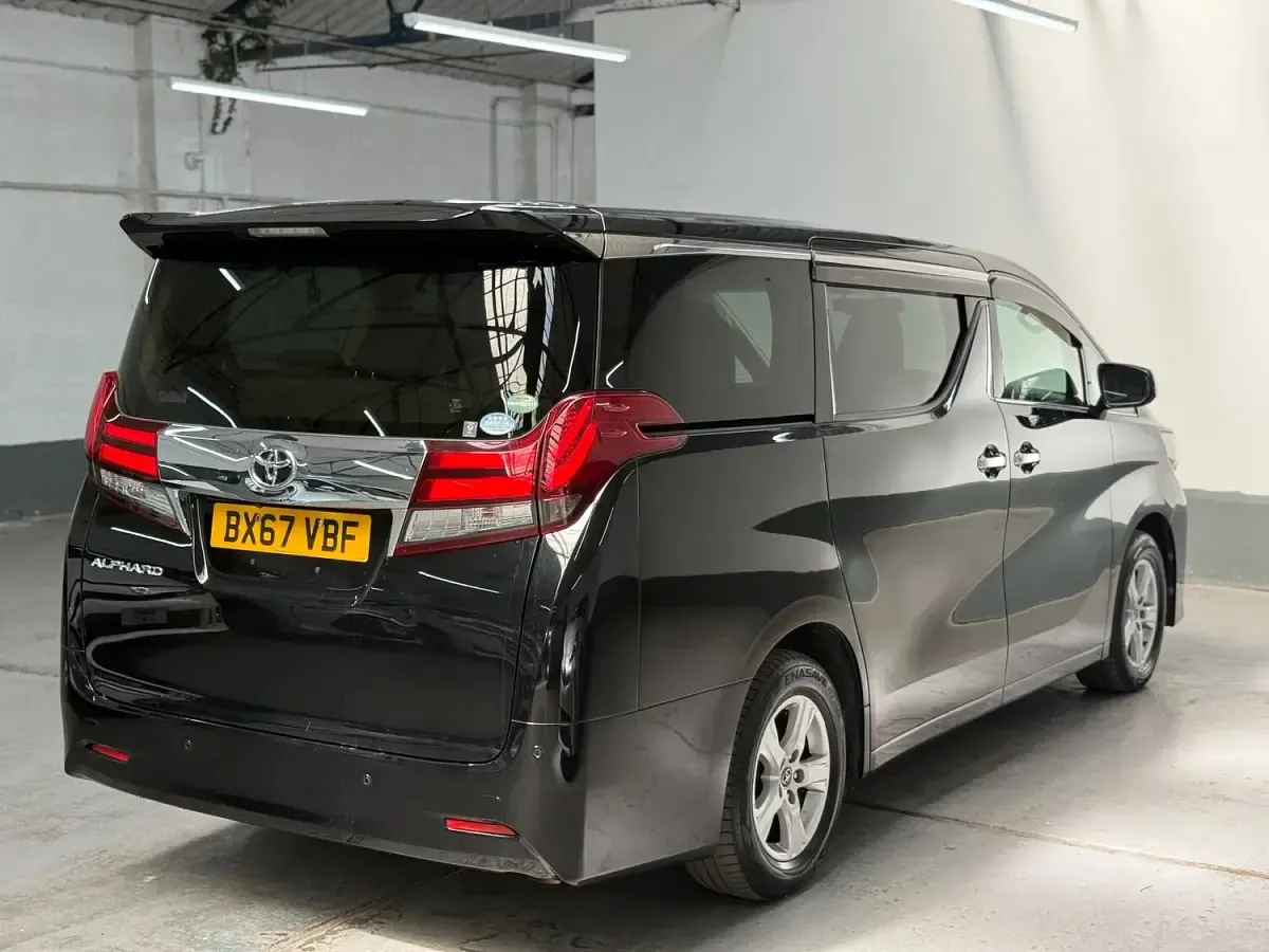Used Toyota Alphard 182 HP (133 kW) 2026 Black MPV