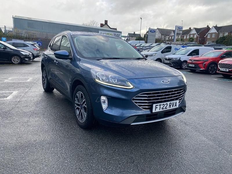 Used Ford Kuga Titanium 190 HP (139 kW) 2022 Chrome blue SUV