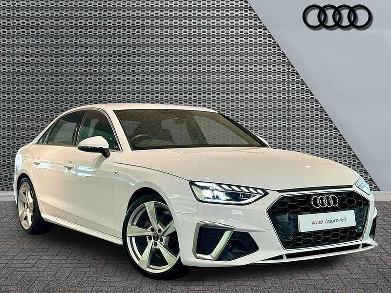 Used Audi A4 S-Line 147 HP (108 kW) 2023 White Sedan