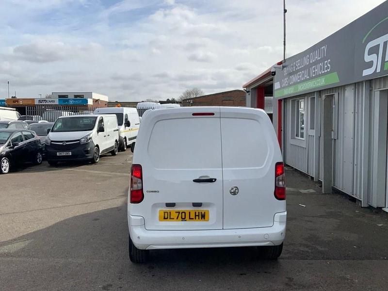 Used Vauxhall Combo Sportive 2020 White MPV
