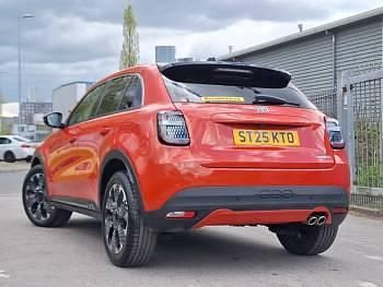 Used Fiat 600 La Prima 136 HP (100 kW) 2025 Orange SUV