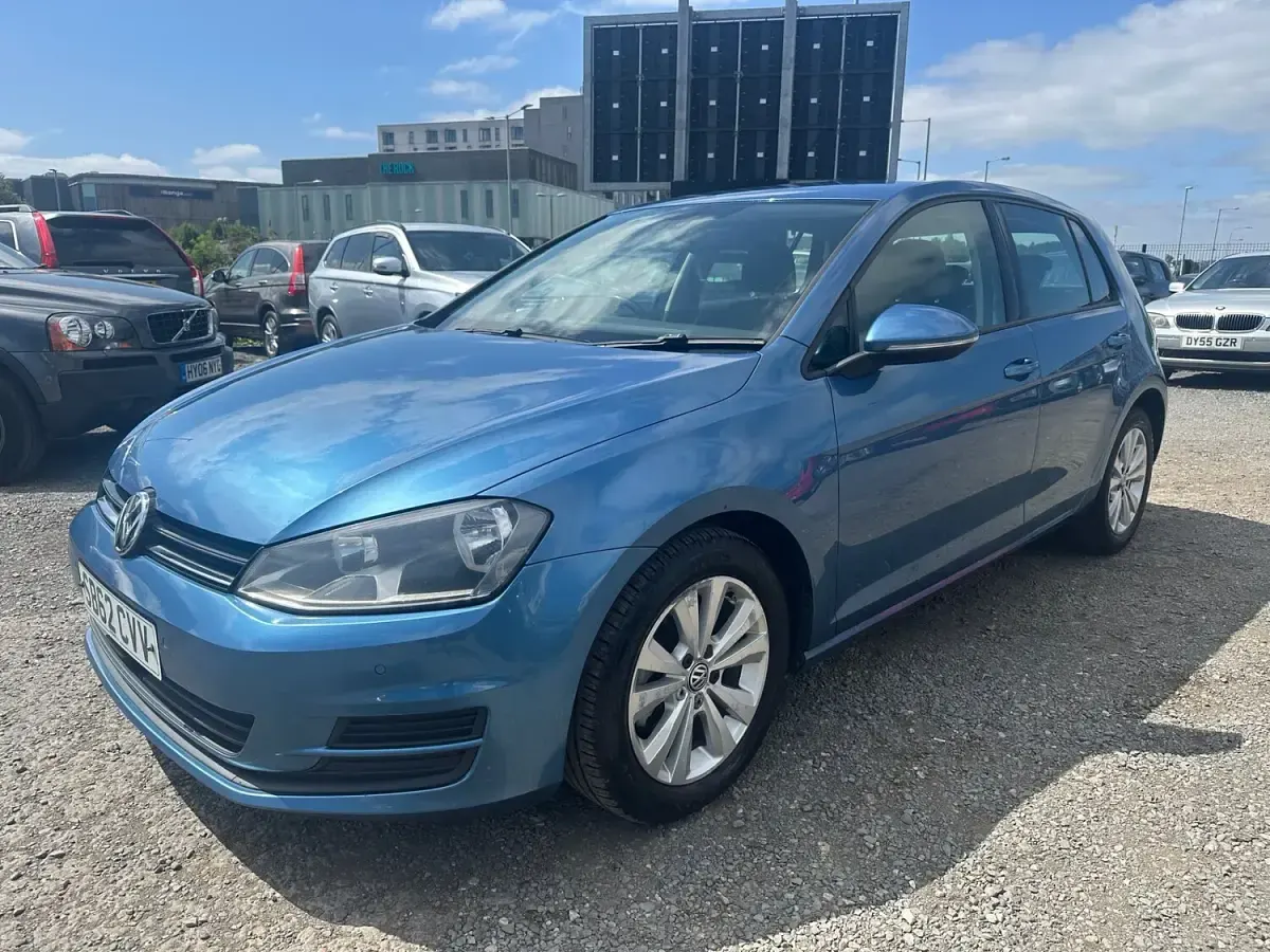 Used VW Golf VII SE 2013 Blue Hatchback