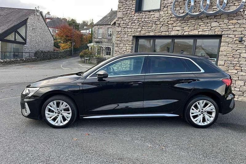 Used Audi A3 e-tron S-Line 201 HP (147 kW) 2021 Black Hatchback