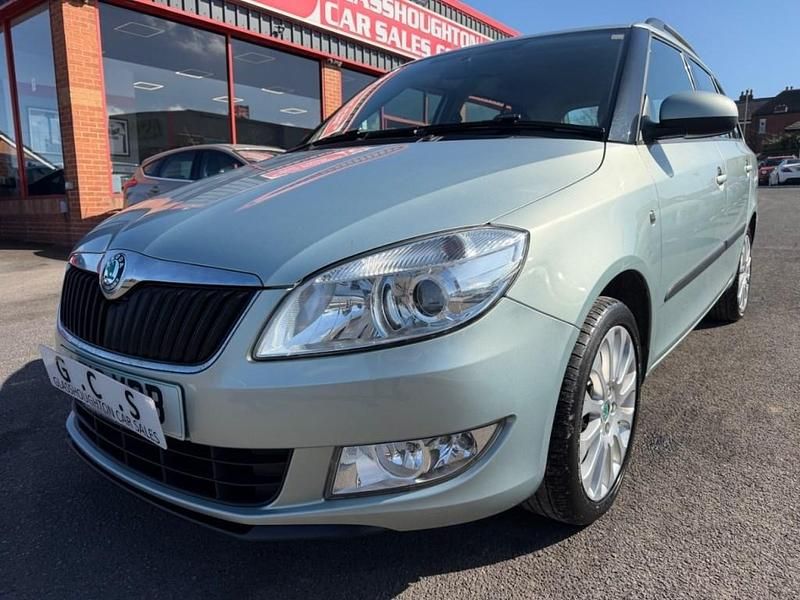 Begagnad Skoda Fabia Elegance 105 HK (77 kW) 2012 Grön Kombi