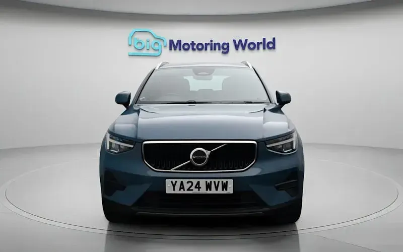 Used Volvo XC40 Core 163 HP (119 kW) 2026 SUV