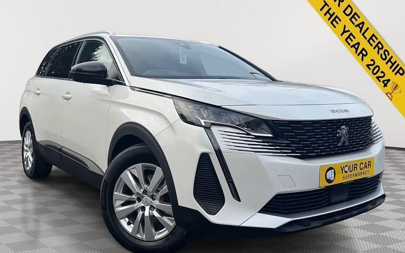White Used 2023 Peugeot 5008 Allure+ Hatchback | £21,299 (Fair price) - Image 1/4