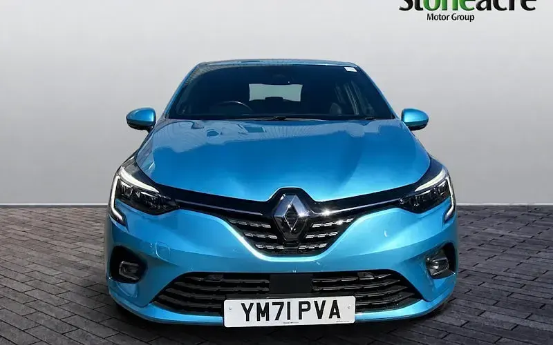 Used Renault Clio Version S 90 HP (66 kW) 2022 Hatchback